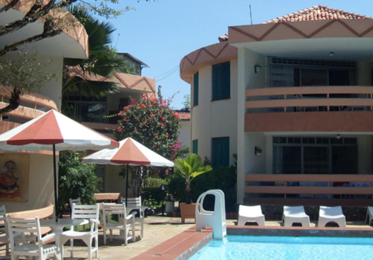 Indiana Beach Apartments Bamburi Esterno foto